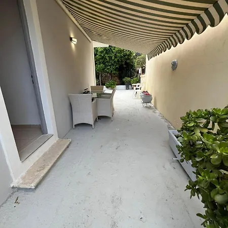 Semesterbostad Cozy House In